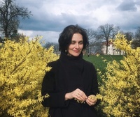 «Кажется Эстер» Кати Петровской